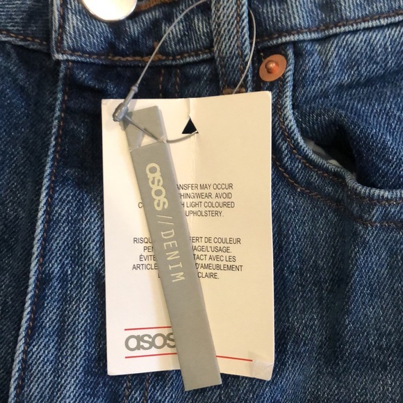 ASOS DESIGN mom jeans in dark blue. Size W26 L32. - Picture 8 of 9